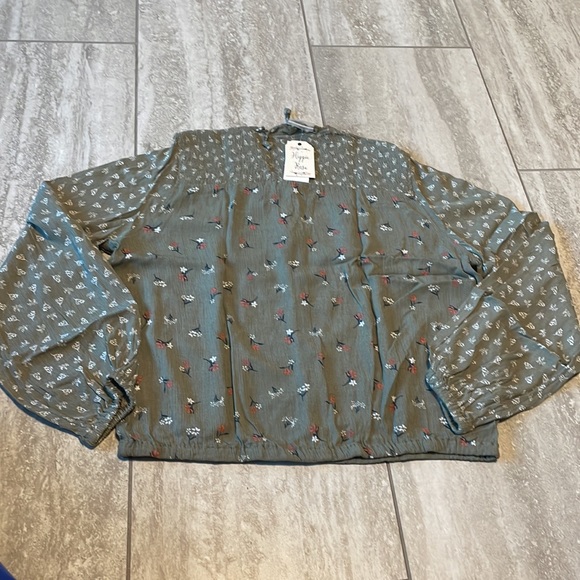 Hippie Rose floral long sleeves - Picture 5 of 9